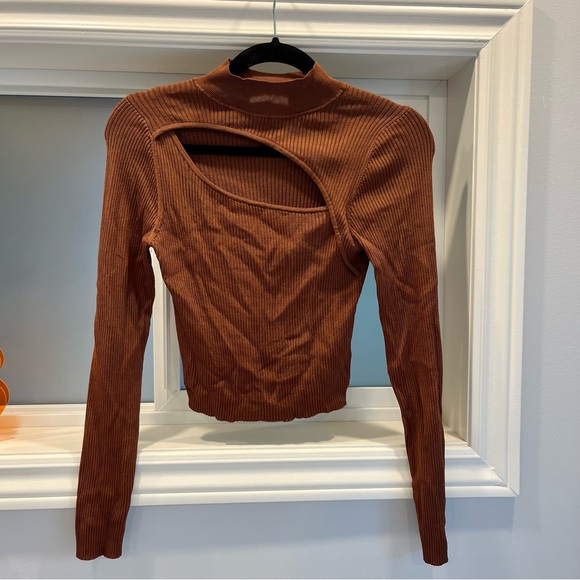 Aritzia Babaton Imprint Sweater - Picture 3 of 5